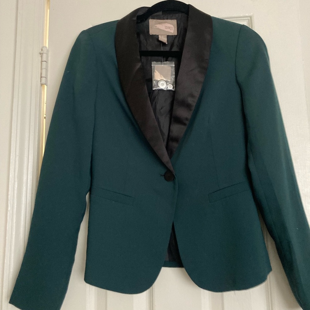 Green and black blazer